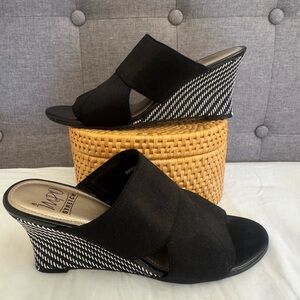 NWOT Impo Wedge Sandal